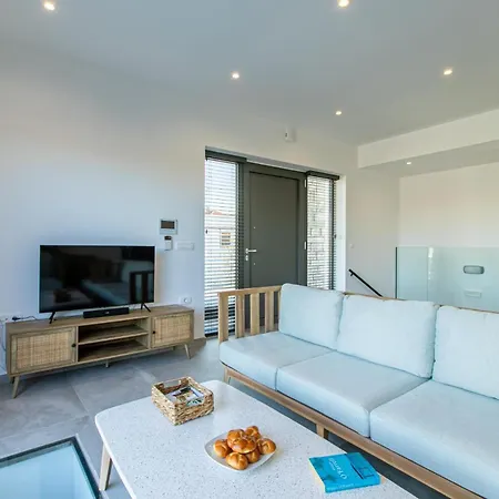 Villa Diktamos By Vintage Travel *